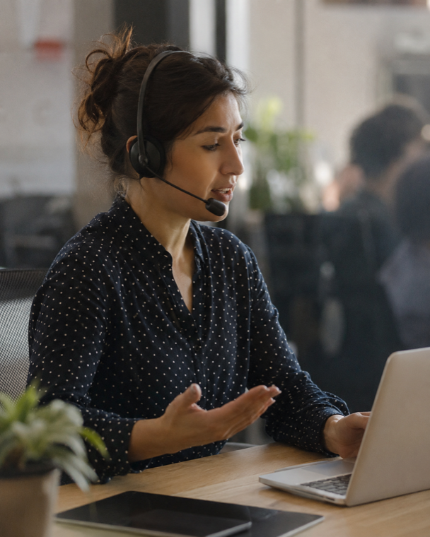 Thrivewell specialist on a call